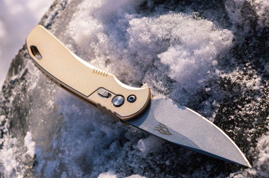 Collapsable survival knife